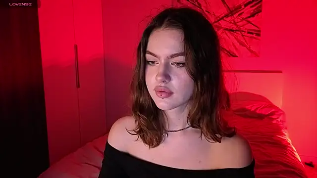 Snapshot of Miraa_Belle chatting on 11/08/25, 04:40 Miraa Belle online show from 11/08/25, 04:40