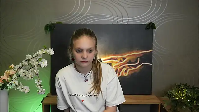Snapshot of IraMearns chatting on 10/14/25, 06:03 IraMearns online show from 10/14/25, 06:03