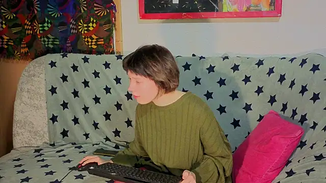 ReincarnatedAngel online show from 10/22/25, 06:07