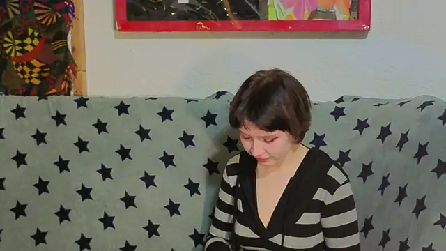 ReincarnatedAngel online show from 10/29/25, 04:42