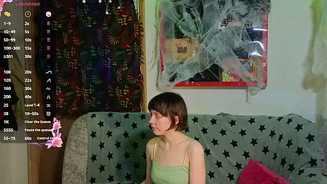 ReincarnatedAngel online show from 11/07/25, 07:36