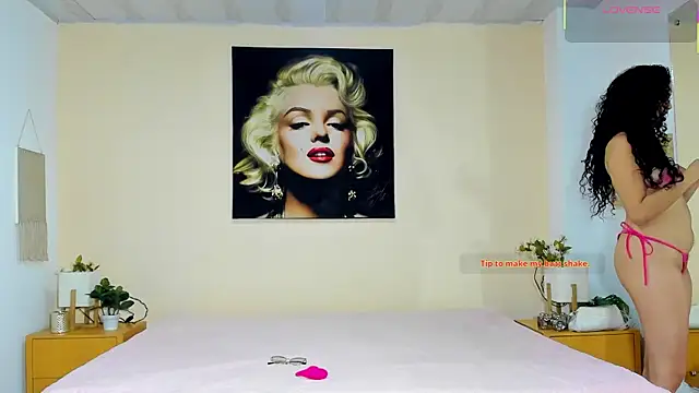 SSWEETSIINNN online show from 10/24/25, 01:13