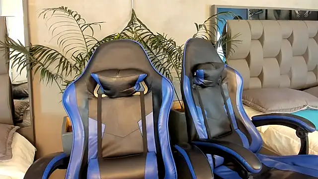 Kendra and liam online show from 11/29/25, 11:13