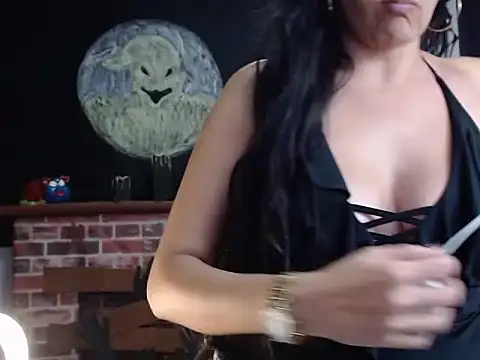 Lucyy Naugthy online show from 10/31/25, 01:01