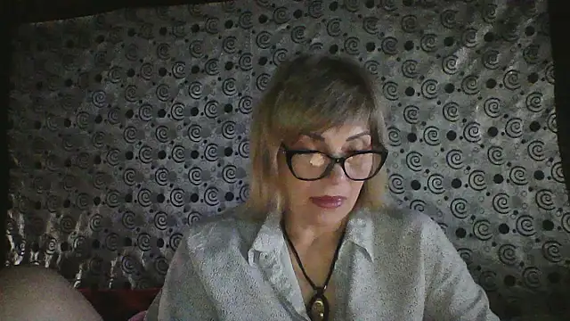 Snapshot of Lia_Ray chatting on 11/10/25, 07:57 Lia Ray online show from 11/10/25, 07:57