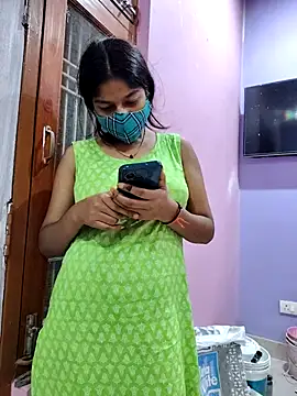 Snapshot of Muskan_12th chatting on 10/15/25, 03:23 Muskan 12th online show from 10/15/25, 03:23