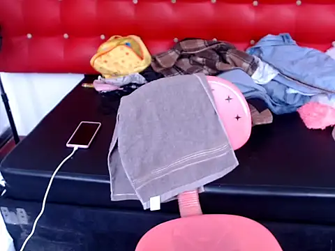 Camila stacy online show from 11/10/25, 03:11