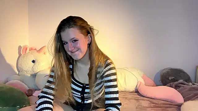 AnnamariaVieu online show from 11/25/25, 04:40