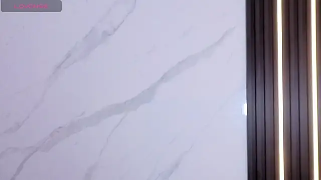 Snapshot of Alisson_brown1_ chatting on 10/30/25, 08:20 Alisson brown1 online show from 10/30/25, 08:20