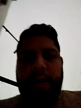 Snapshot of Eduar0015 chatting on 10/15/25, 11:27 Eduar0015 online show from 10/15/25, 11:27