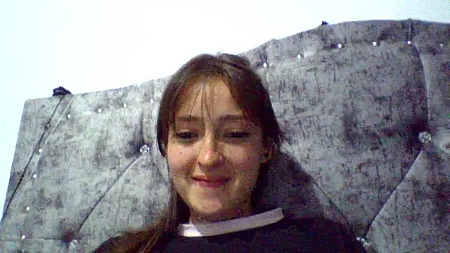 Snapshot of Keii25 chatting on 10/14/25, 05:19 Keii25 online show from 10/14/25, 05:19