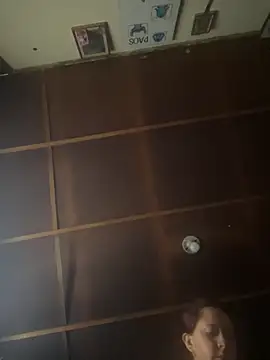 Zoe fire online show from 10/28/25, 12:19