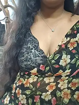 Snapshot of Nikitha_telugu chatting on 10/17/25, 07:11 Nikitha telugu online show from 10/17/25, 07:11