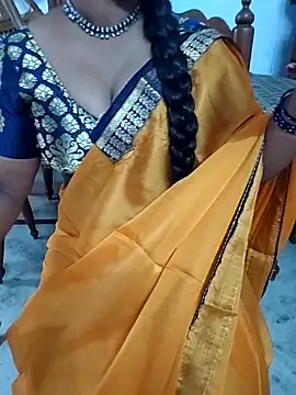 Snapshot of Nikitha_telugu chatting on 10/24/25, 05:26 Nikitha telugu online show from 10/24/25, 05:26