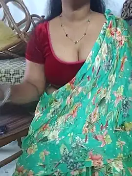 Snapshot of Nikitha_telugu chatting on 11/07/25, 05:07 Nikitha telugu online show from 11/07/25, 05:07