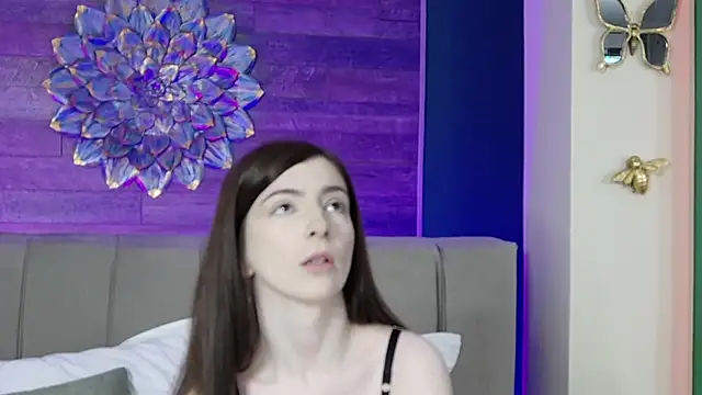 SophieRayss online show from 10/24/25, 05:15