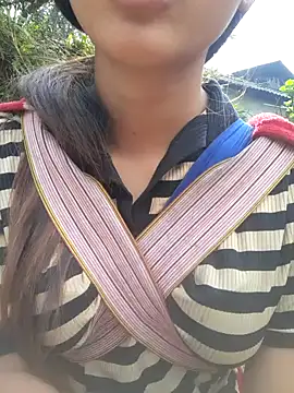 Snapshot of chipuca chatting on 10/30/25, 01:40 chipuca online show from 10/30/25, 01:40