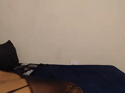 freaky-Mikie online show from 11/06/25, 07:53