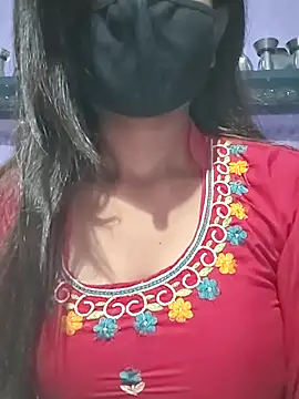 Snapshot of sneha_001 chatting on 10/18/25, 04:30 sneha 001 online show from 10/18/25, 04:30