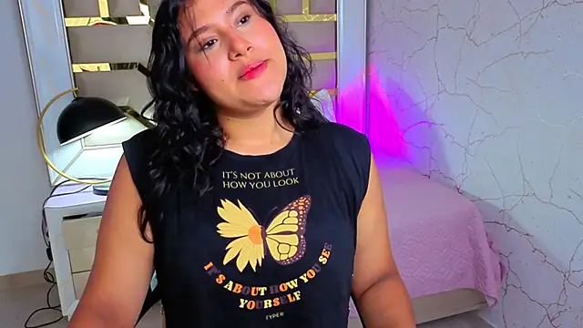 Snapshot of luna_jonezz chatting on 11/06/25, 11:11 luna jonezz online show from 11/06/25, 11:11