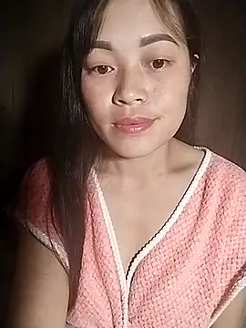 Snapshot of Hani-i chatting on 11/22/25, 09:14 Hani-i online show from 11/22/25, 09:14