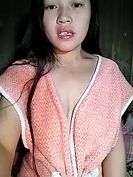 Snapshot of Hani-i chatting on 11/29/25, 09:40 Hani-i online show from 11/29/25, 09:40