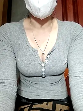 Snapshot of Katy68 chatting on 11/22/25, 06:40 Katy68 online show from 11/22/25, 06:40