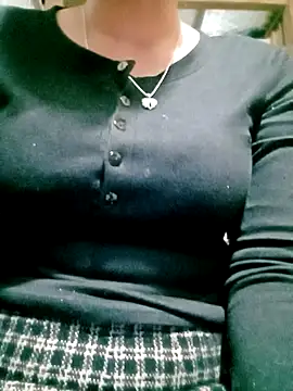 Snapshot of Katy68 chatting on 11/26/25, 02:51 Katy68 online show from 11/26/25, 02:51