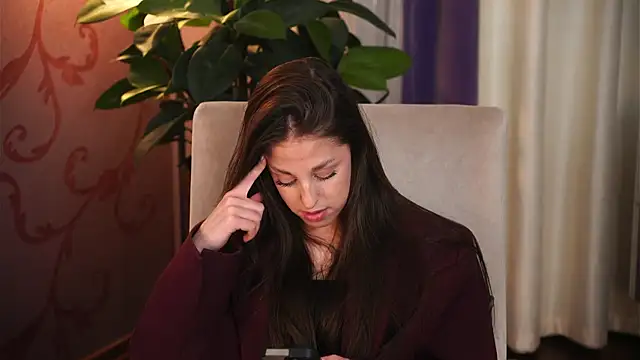Snapshot of JohannaCharlon chatting on 10/15/25, 12:27 JohannaCharlon online show from 10/15/25, 12:27