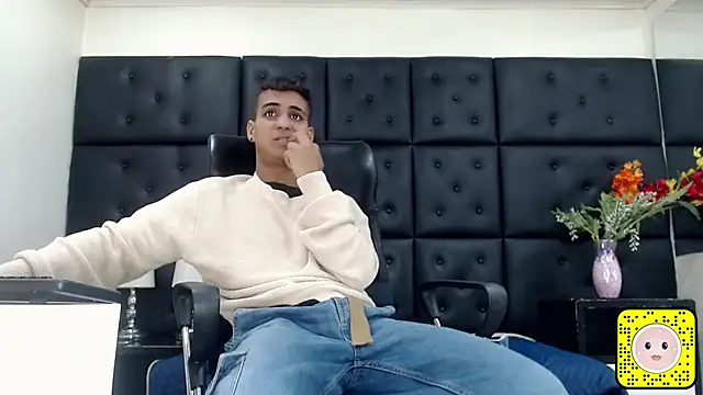 Snapshot of MarkoStorck chatting on 10/20/25, 06:52 MarkoStorck online show from 10/20/25, 06:52