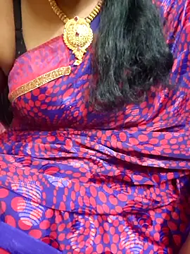 Snapshot of tamil-reena chatting on 10/16/25, 03:51 tamil-reena online show from 10/16/25, 03:51