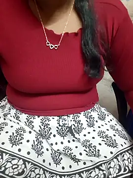 Snapshot of tamil-reena chatting on 10/16/25, 06:09 tamil-reena online show from 10/16/25, 06:09