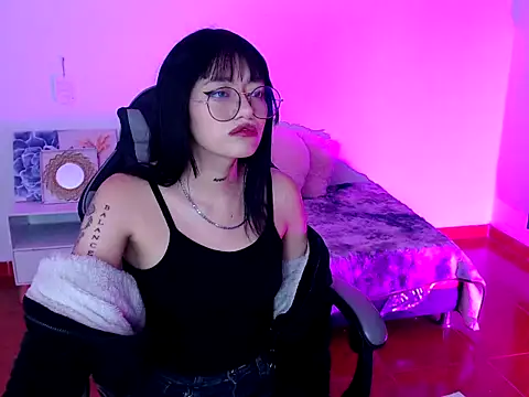 Isabella  666 online show from 11/24/25, 04:12