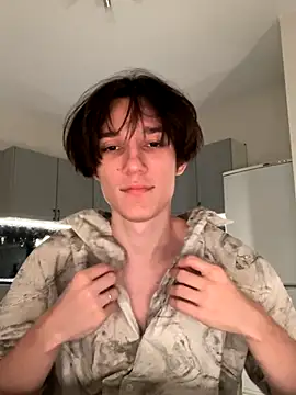 Snapshot of KristianGray chatting on 10/15/25, 04:07 KristianGray online show from 10/15/25, 04:07