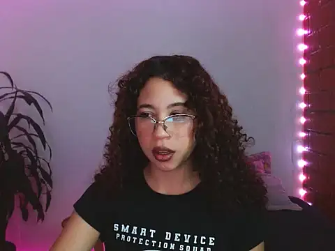 Medussa3033 online show from 11/06/25, 02:45