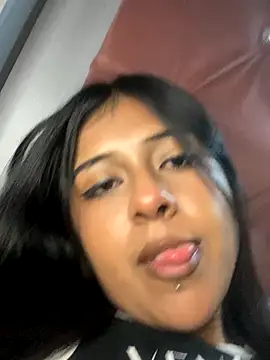 Snapshot of Alicia_Sanz chatting on 10/28/25, 06:06 Alicia Sanz online show from 10/28/25, 06:06