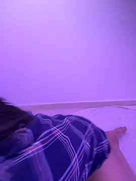 Lucianacuoper online show from 10/30/25, 08:20