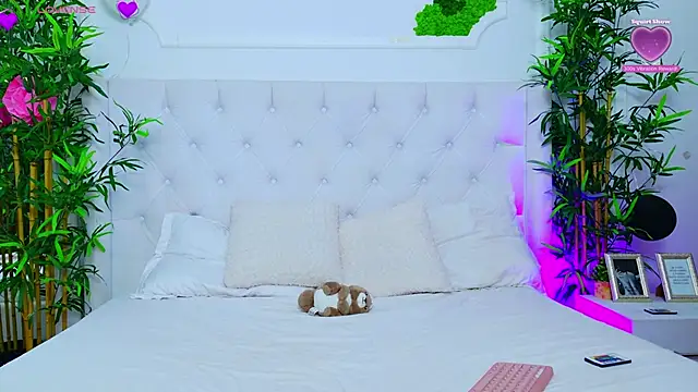 AriannaSins online show from 10/15/25, 01:33