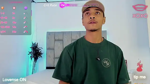 Snapshot of SweetAndSinful chatting on 11/28/25, 04:37 SweetAndSinful online show from 11/28/25, 04:37