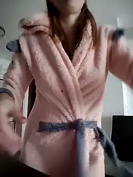 Snapshot of SandyCassie chatting on 11/05/25, 07:52 SandyCassie online show from 11/05/25, 07:52