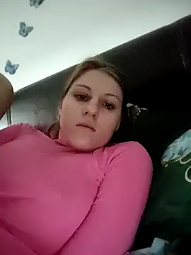 Snapshot of SandyCassie chatting on 11/12/25, 11:54 SandyCassie online show from 11/12/25, 11:54