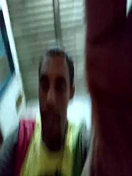 Snapshot of roludo2208 chatting on 10/23/25, 08:18 roludo2208 online show from 10/23/25, 08:18