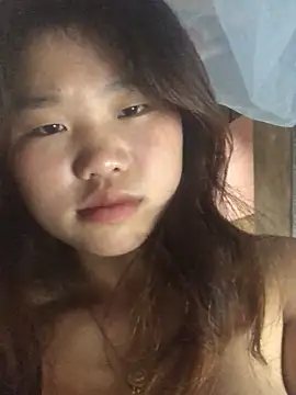 Snapshot of bumbaba chatting on 10/27/25, 04:05 bumbaba online show from 10/27/25, 04:05