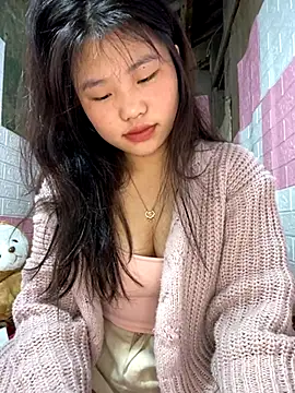 Snapshot of bumbaba chatting on 11/18/25, 12:49 bumbaba online show from 11/18/25, 12:49