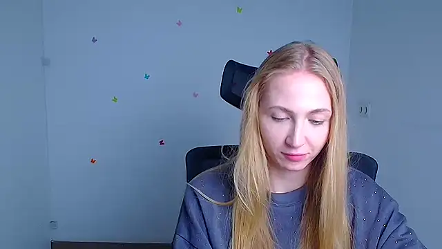 Emma Moonlightt online show from 10/25/25, 11:40