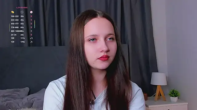 NadiaGnegy online show from 10/29/25, 01:13