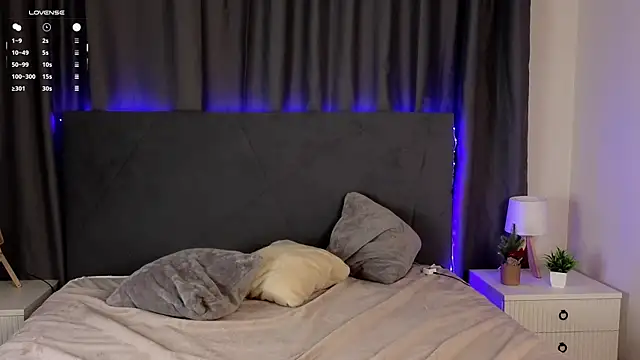 NadiaGnegy online show from 11/20/25, 03:12