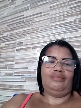 Snapshot of Gordinha54 chatting on 10/15/25, 12:49 Gordinha54 online show from 10/15/25, 12:49