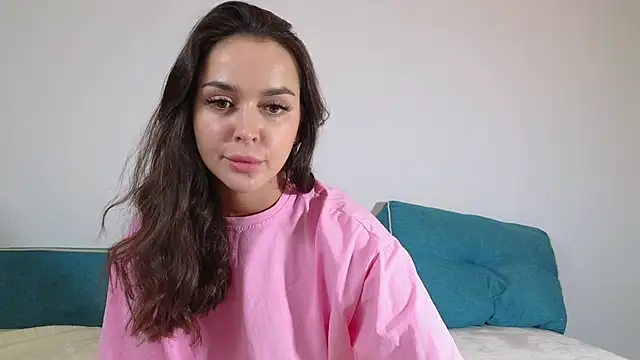 Snapshot of SashaOrlova chatting on 10/19/25, 09:43 SashaOrlova online show from 10/19/25, 09:43