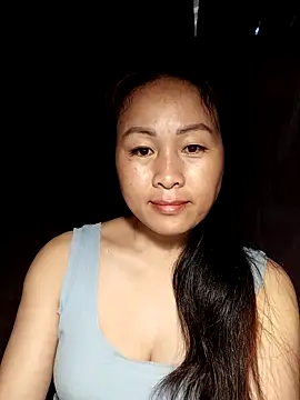 Snapshot of Spring-mky chatting on 11/14/25, 02:32 Spring-mky online show from 11/14/25, 02:32